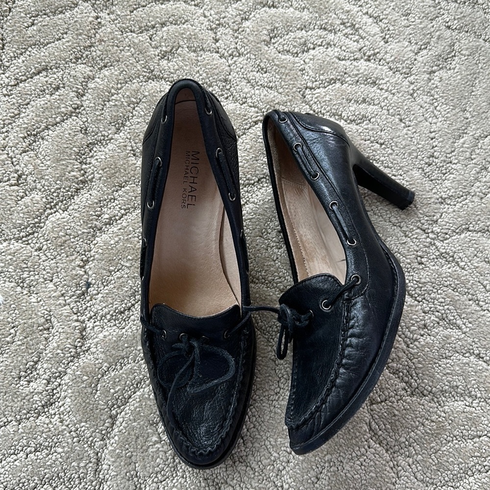 Micheal Kors Vintage Black Women’s Heels Size 8